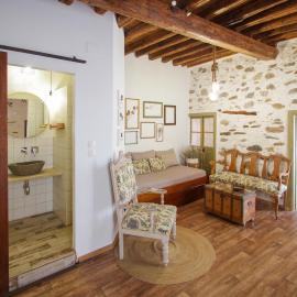 The Balcony Of Bougainvillea, hotel i Ano Syros