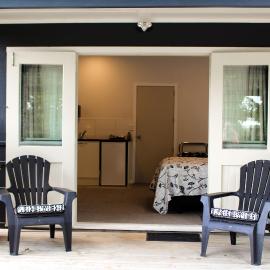 Amazing Kiwi Lodge, hotel in Whangamata