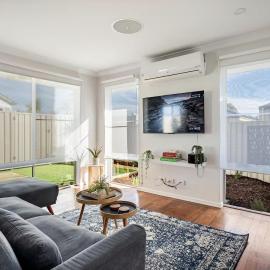 Baldivis Home Close to IGA, CAFE, Restaurants, 15 mins to beach、Baldivisのホテル