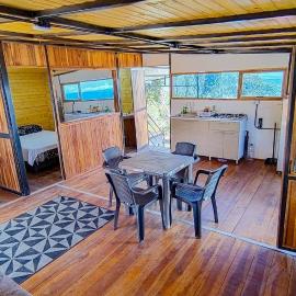 Cabaña en Moniquira, con jacuzzi y vista a la montaña, hotel in Moniquirá