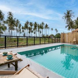 Manao Seaview Pool Villa 30 - 5 Mins Walk To The Beach、ランタ島のホテル