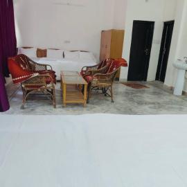 Oakwoods, Hotel in Bhīm Tāl