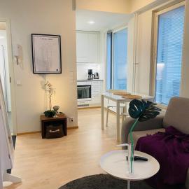 Studio in Trendy Kakola Hill area close to city center