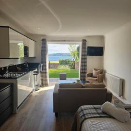 Luxury 1 Bedroom apartment with Loch View BL, Hotel in Balmaha