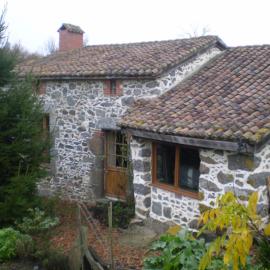 Peach Cottage, hotell i La Forêt-sur-Sèvre