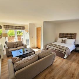 Luxury 1 Bedroom apartment LL, Hotel in Balmaha