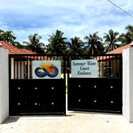 Summer wave kudawa and Kite surfing school, hotel u gradu Kalpitiya