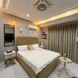 Cozy Self-Con Studio in Bahria Town - Perfect for Short Stays
