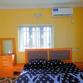 A comfortable room for short stay, hotel i Enugu