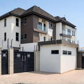 Pinnacle Apartment Lekki, hotell sihtkohas Lekki