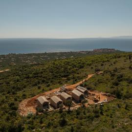 Eks Mani Peninsula Retreat, hotel u gradu Pirgos