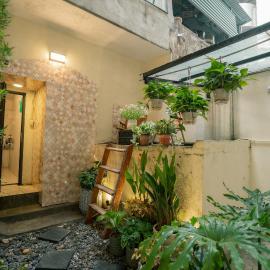 Opera House Lucy Homee Hanoi Elegance Garden Villa Homestay, French Quarter, hotel in Hanoi
