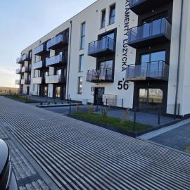 Apartamenty Łużycka 56、シフィエボジンのホテル