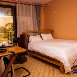Amicus hotel Kampala, hotell i Kira