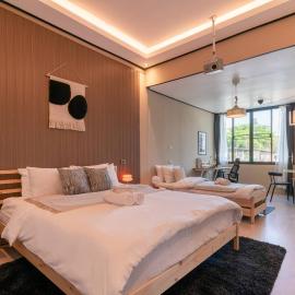 King Room + Fast Wi-Fi • Ekkamai BTS Nearby