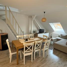 Gemütliche neurenovierte Dachgeschosswohnung, hotel Erfurtban