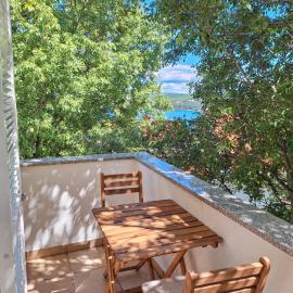 Sunny Garden Čižići Krk โรงแรมในชิซิชี