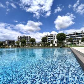 STAY Sunset Gardens Apartment, hotel Limassolban
