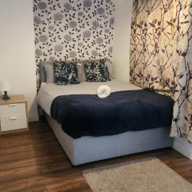 Lush Stays l Spacious 3BDR l Sleeps 5 l Secure Parking l Fast Wi-Fi l LongTerm Rates Available、ティルベリーのホテル