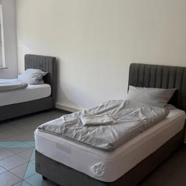 Monteurwohnung Schäferwiese bis 6 Personen, hotelli kohteessa Salzgitter