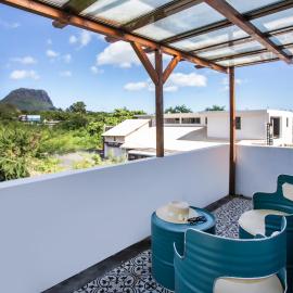 Le Morne Base - Stylish, Pool & Rooftop
