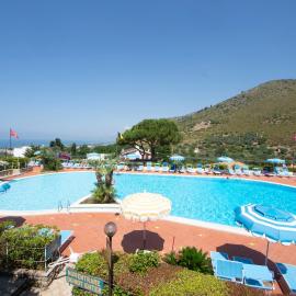 Hotel Costa di Kair Ed Din, хотел в Сперлонга