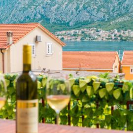 Prcanj Seaside Heaven, hotel v destinácii Prčanj