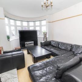 Comfortable Home Near Swansea Bay & City Centre