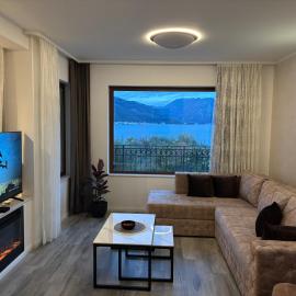 Boka Hub Apartments, hotel a Krasići