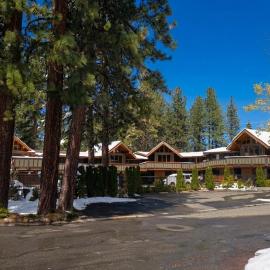 Gondola Lodge with Free Beach Voucher