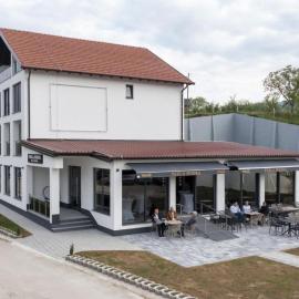 Perla jezera B&B, hotel Prozorban