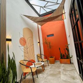 Suite boutique cerca al parque cama 2 x 2 y sofa cama