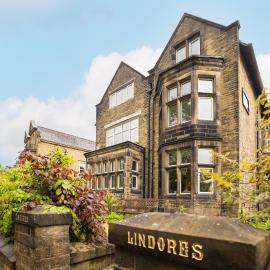 Lindores Bed & Breakfast, hotel in Todmorden