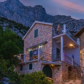 Villa Alta Nova, hotel in Baška Voda