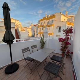 Cosy town house with sunny terrace: Lagos'ta bir otel