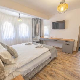 Pensiunea Seraris, Hotel in Voineasa