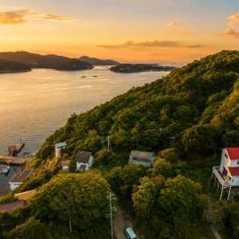 Designer Island Villa with Panoramic Sea Views, hotel v destinaci Bizen