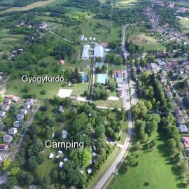 Igal Thermal Camping, hotel di Igal