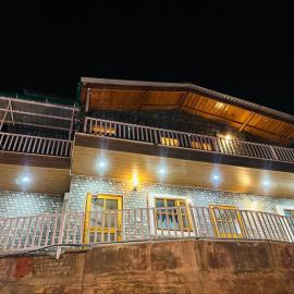 frozen valley, hotel in Mukteshwar