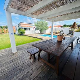 Villa between forest and ocean, Hotel in Labenne