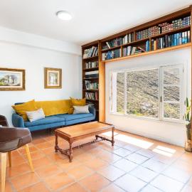 Home2Book Manga Apt with Pool & Views
