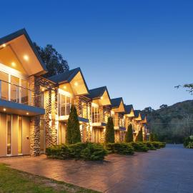 Centenary Peaks Riverview Townhouses Bright, hotel in Bright