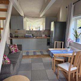 Mysig lägenhet med morgondopp, Hotel in Uppsala