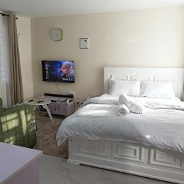 Legatus Cozy Studios - Zambia Stage Ngong Town, hotel i Ngong