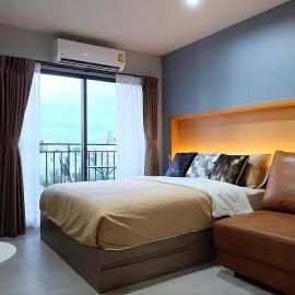 Exclusive Condo with Pool - Self Check-in, hotel in Hua Hin