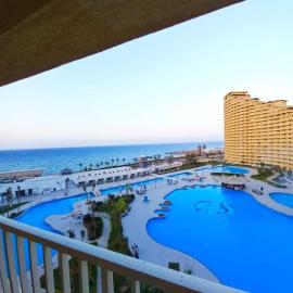 اهرمات بورتو السخنه, hotel a Madinaty