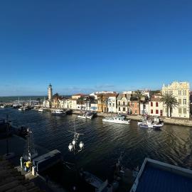 Maisonnette sur les Toits Vue mer & port au Grau-du-Roi