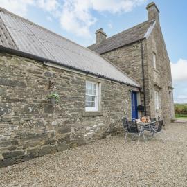 Seaview-Barsloisnach Cottage, hotel in Kilmartin