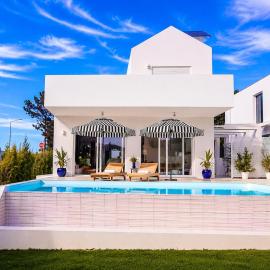 Lagoa Pool House