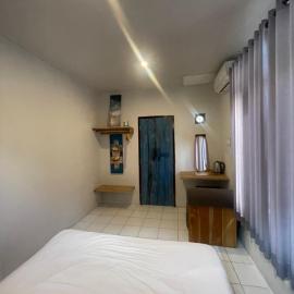 Pondok Gopi Room, hotel Cemagi városában